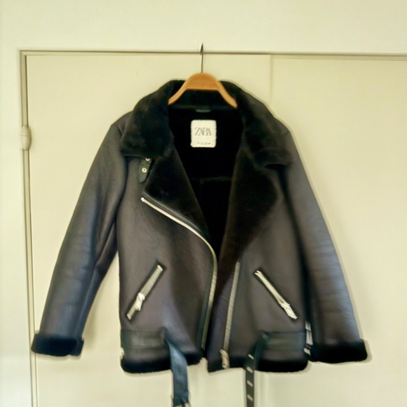 ZARA Faux Shearling Moto Jacket - sz Large - Picture 4 of 7